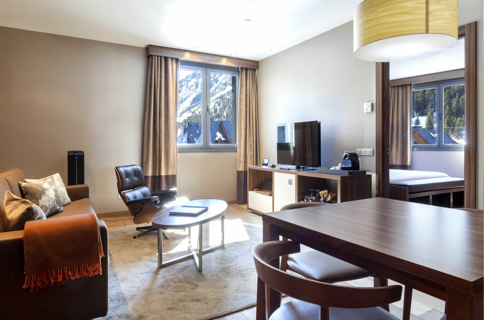 Hotel Ac Baqueira Ski Resort, Autograph Collection Baqueira Beret Bagian luar foto